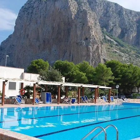 Village La Pineta 4*