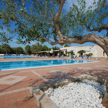 Village La Pineta 4*